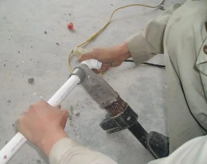 乌兰漏水维修电话